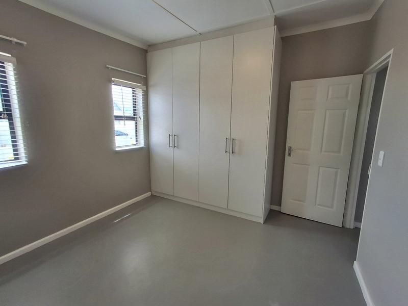 2 Bedroom Property for Sale in Britannia Bay Western Cape